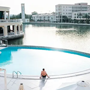 https://copthorne-lakeview-hotel-dubai-green-community.dubaihotelsoffers.com